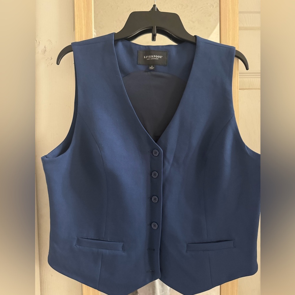Liverpool Los Angeles Navy Blue Button Front Vest NWT